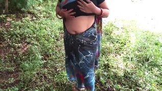 Jungle bhabhi XXX porn video HD